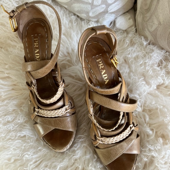 Prada Rare- Platform strappy sandals - Picture 3 of 11
